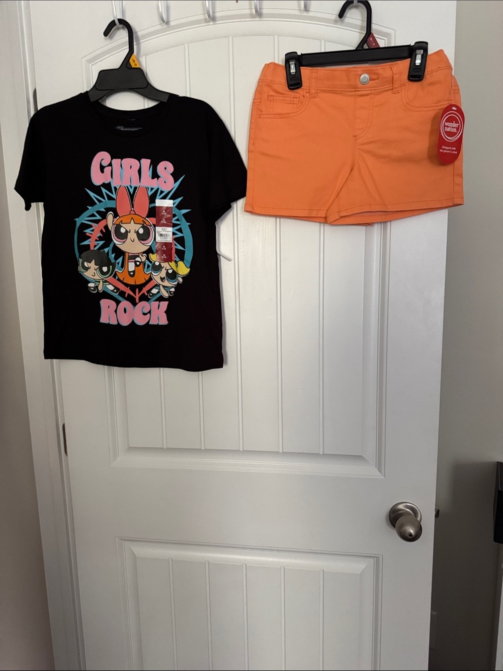 Girls Rock Powerpuff-Inspired Black Tee & Orange Shorts Matching Set